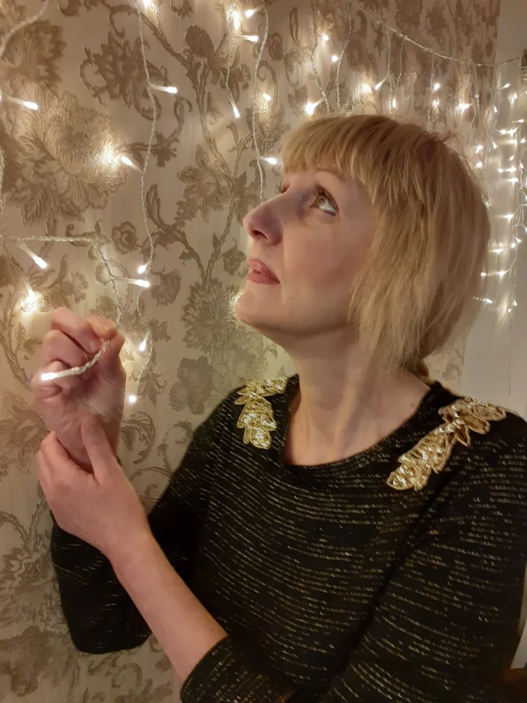 Связь и запись на консультацию по современному целительству