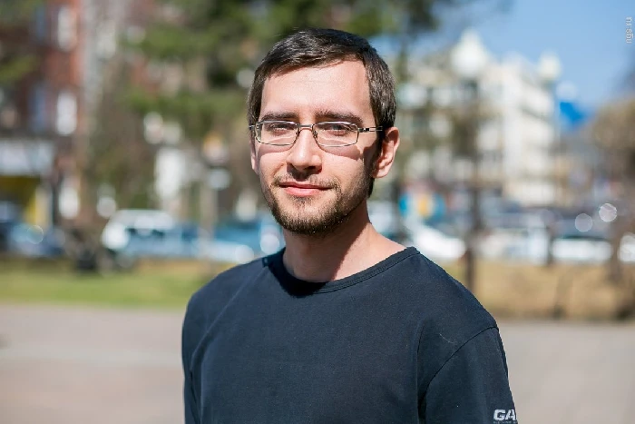 Целостный подход к человеку без разделения на симптомы