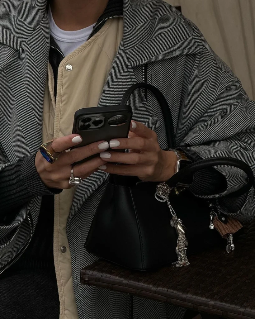 Связь и запись на консультацию по современному целительству